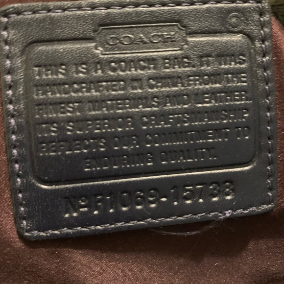 Beautiful patent leather navy coach bag - Picture 2 of 4